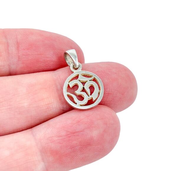 Vintage Sterling Silver 925 Om Symbol Pendant - Picture 1 of 7